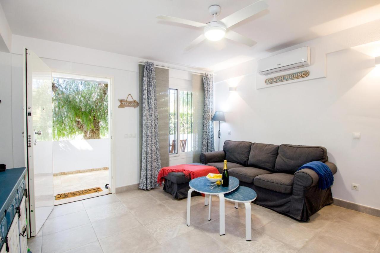 Perfectly Located Beachside In Elviria Appartement Marbella