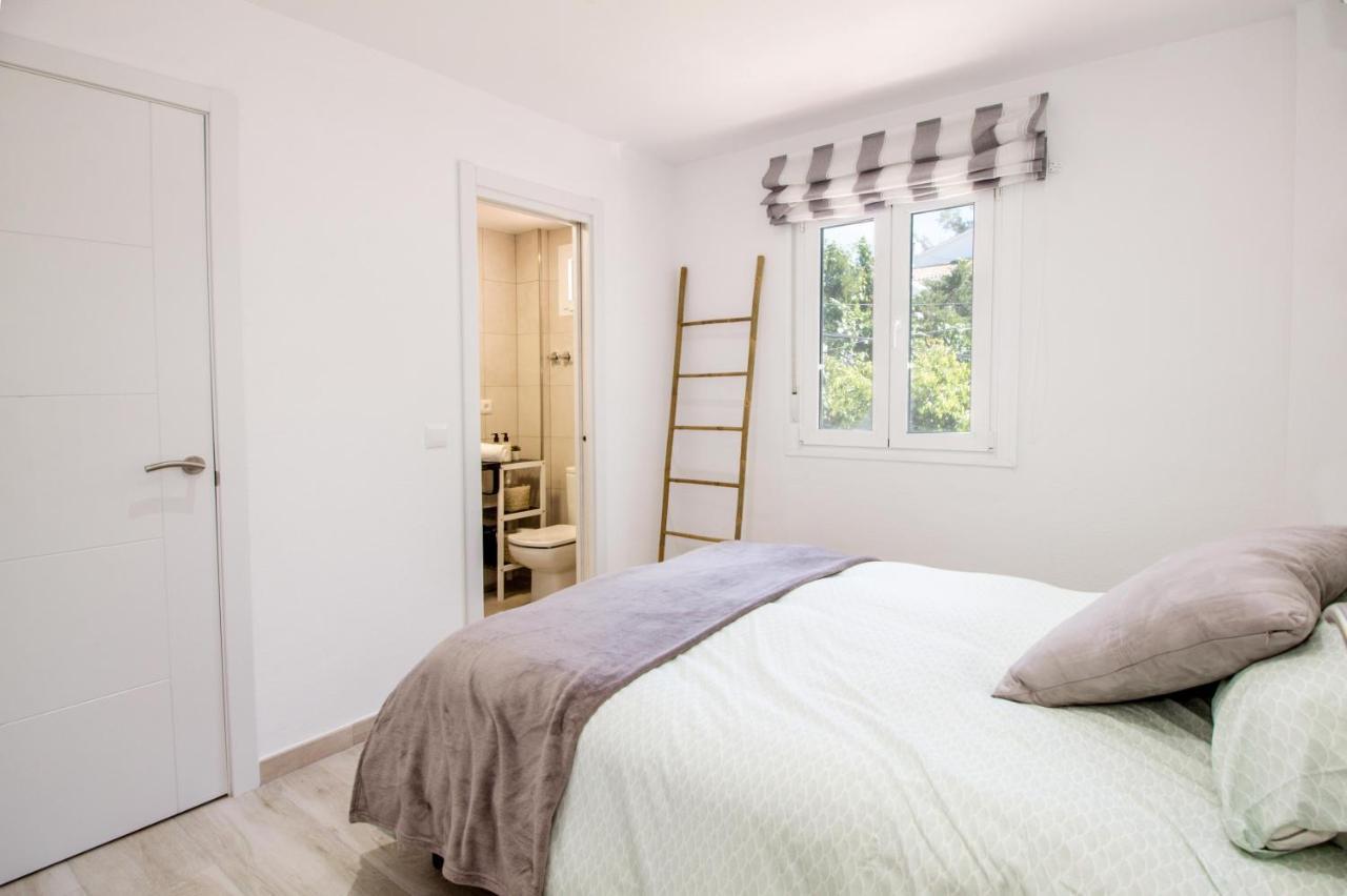 Perfectly Located Beachside In Elviria Apartemen *